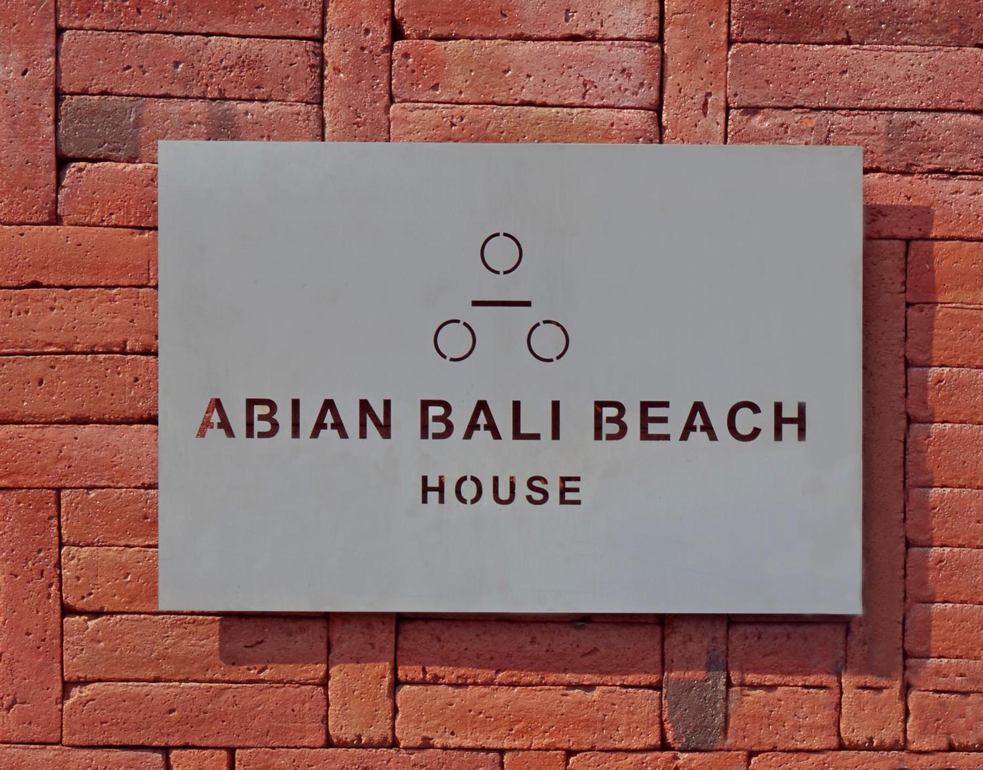 Abian Kapas Beach House Selemadeg Eksteriør billede